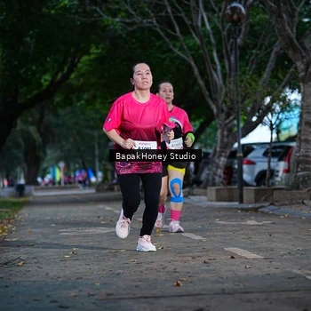 Runner Photo 8460942