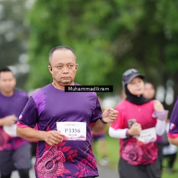 Runner Photo 8461540