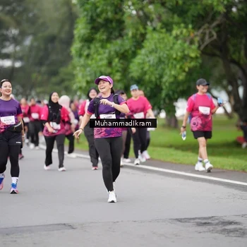 Runner Photo 8461875
