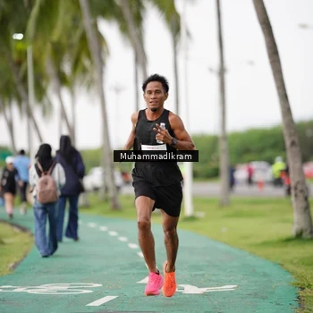 Runner Photo 8462038
