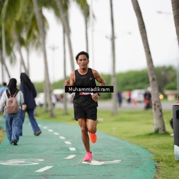 Runner Photo 8462040