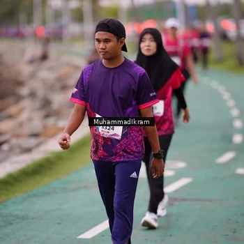 Runner Photo 8463069
