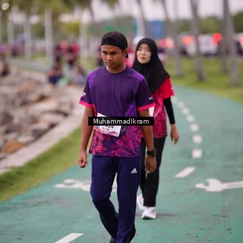 Runner Photo 8463072