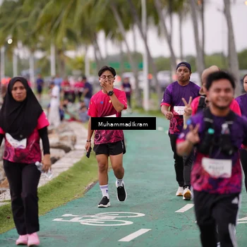 Runner Photo 8463124