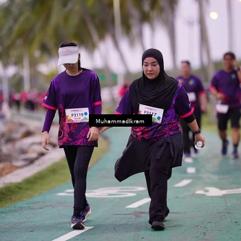 Runner Photo 8463884