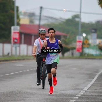 Runner Photo 8464444