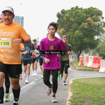 Runner Photo 8464543