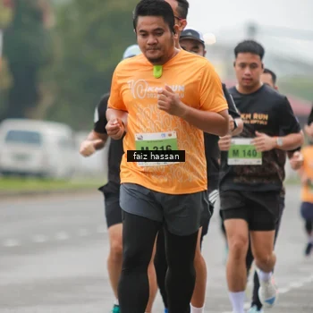 Runner Photo 8464676