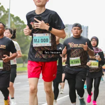 Runner Photo 8464710