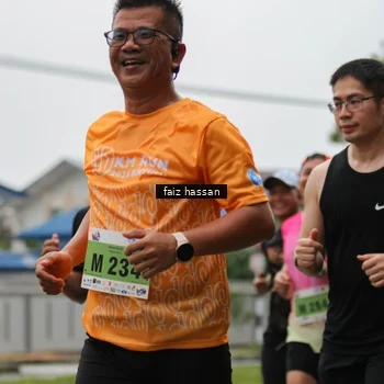 Runner Photo 8464869