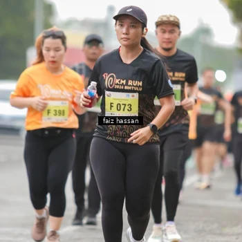 Runner Photo 8464915