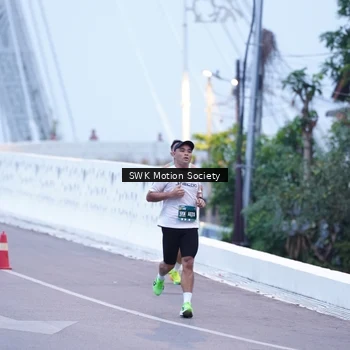 Runner Photo 8465444
