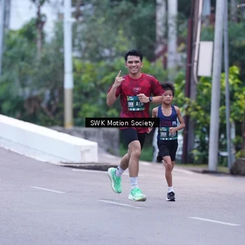 Runner Photo 8465476