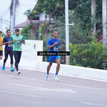 Runner Photo 8465506