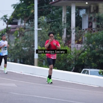 Runner Photo 8465611