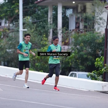 Runner Photo 8465699