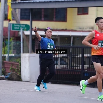 Runner Photo 8465736