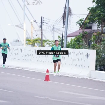Runner Photo 8465791