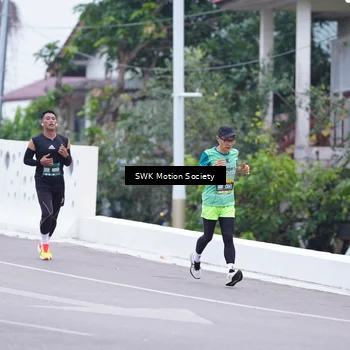 Runner Photo 8465855