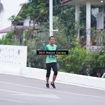 Runner Photo 8465916