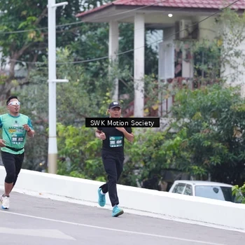 Runner Photo 8465931