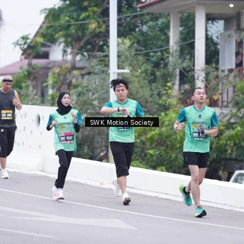 Runner Photo 8465953