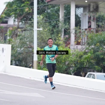 Runner Photo 8466028