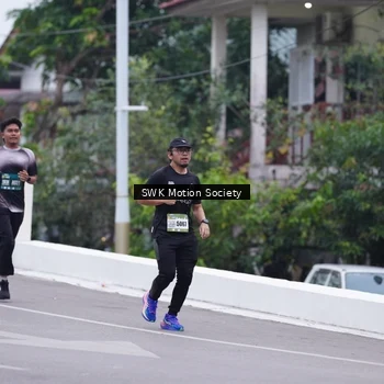 Runner Photo 8466043