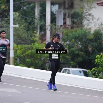 Runner Photo 8466045