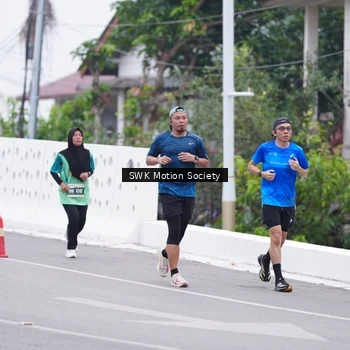 Runner Photo 8466221