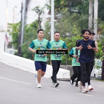 Runner Photo 8466268