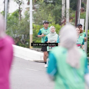 Runner Photo 8466349