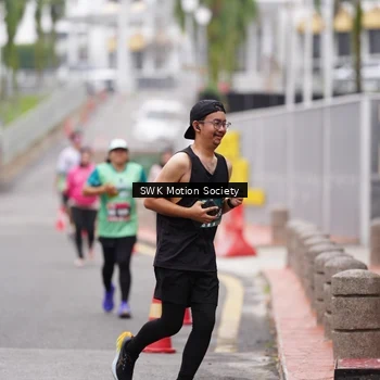Runner Photo 8466659
