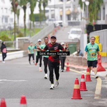 Runner Photo 8466695
