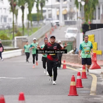 Runner Photo 8466696