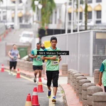 Runner Photo 8467039