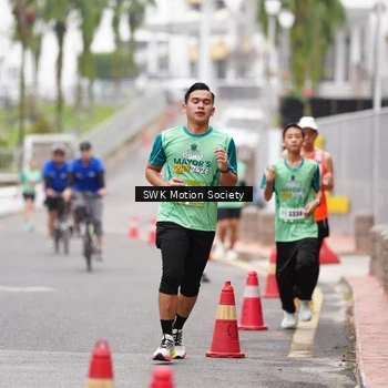 Runner Photo 8467064