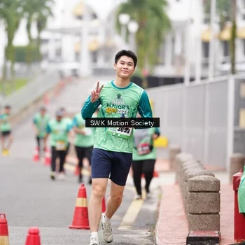 Runner Photo 8467115