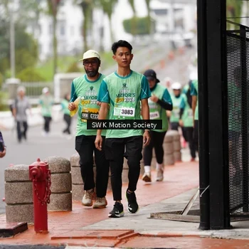 Runner Photo 8467311