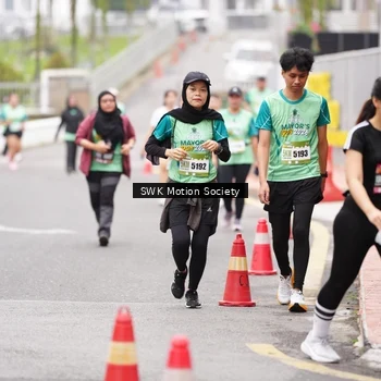 Runner Photo 8467574