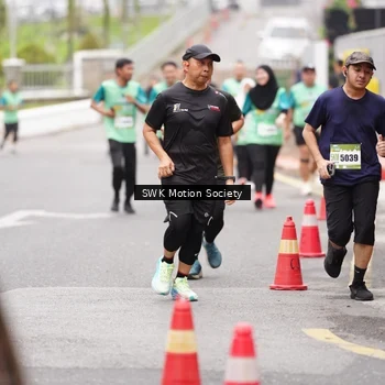 Runner Photo 8467646