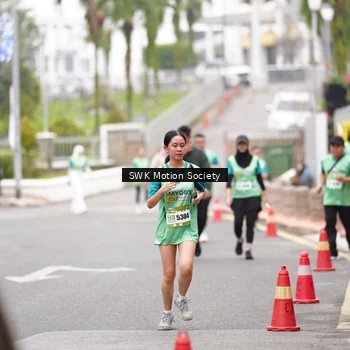 Runner Photo 8467693