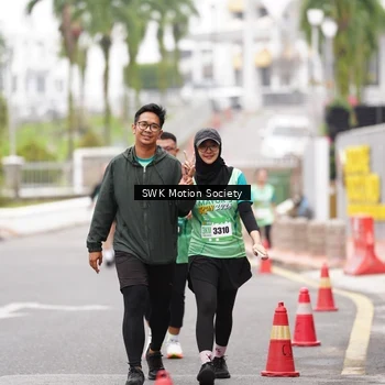 Runner Photo 8467699