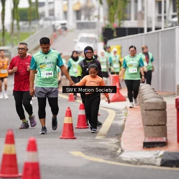 Runner Photo 8467940