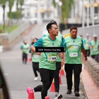 Runner Photo 8468001