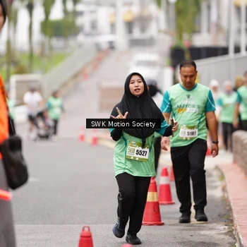 Runner Photo 8468221