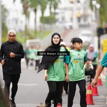 Runner Photo 8468288