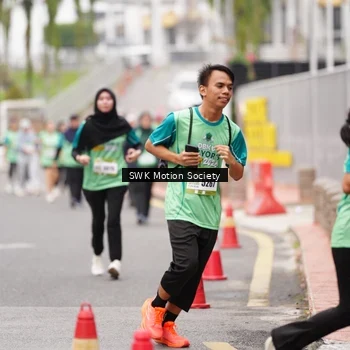 Runner Photo 8468331