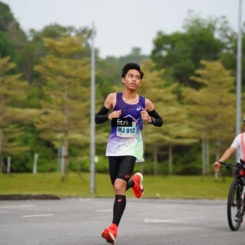 Runner Photo 8468352