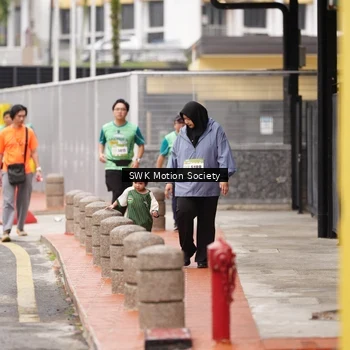 Runner Photo 8468545